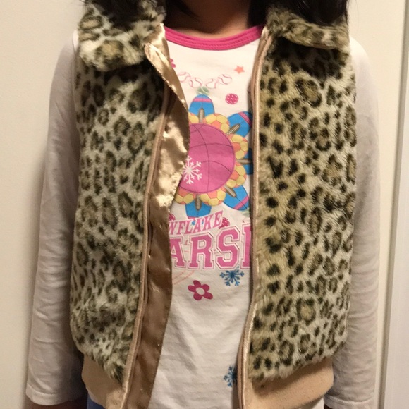 Vest - Picture 1 of 3